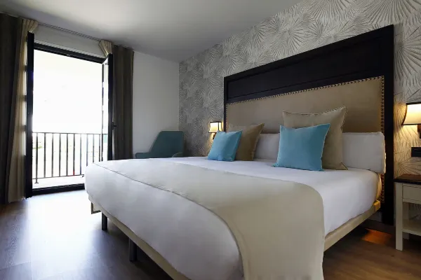 Habitación doble Hotel Vistalegre, Portomarín, Camino de Santiago
