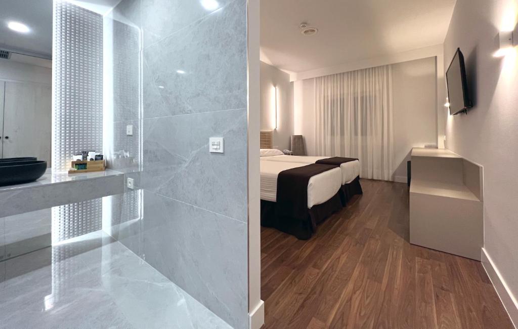 Habitación doble Hotel Alfonso IX, Sarria, para peregrinos